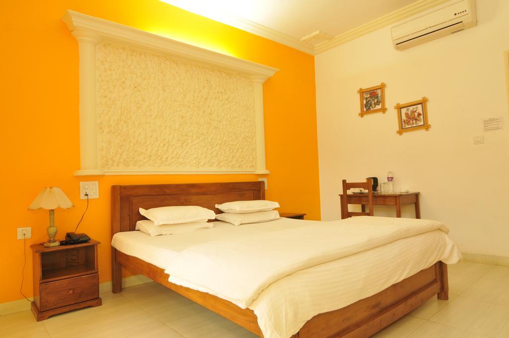 Casa De Cris Hotel Cavelossim Room photo